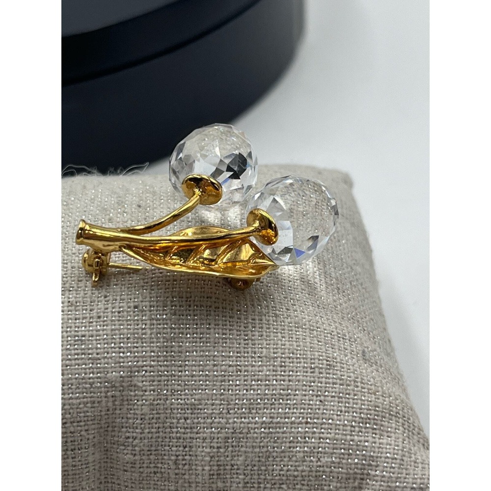 Swarovski Swan Signed Sparkling Crystal Cherry Gold‎ Plated Dangle Pin Brooch - Picture 6 of 13